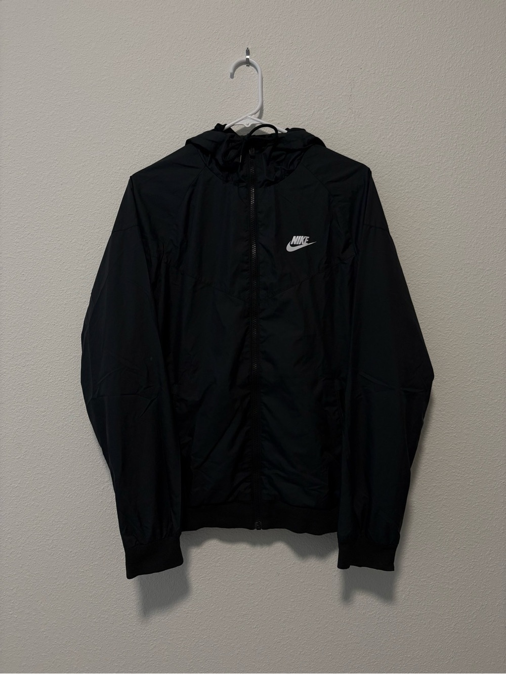 Nike Men's Black Windbreaker Jacket